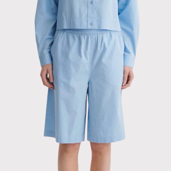 Basic Apparel Silje Bermuda Shorts Frosen Fjord i Lyseblå