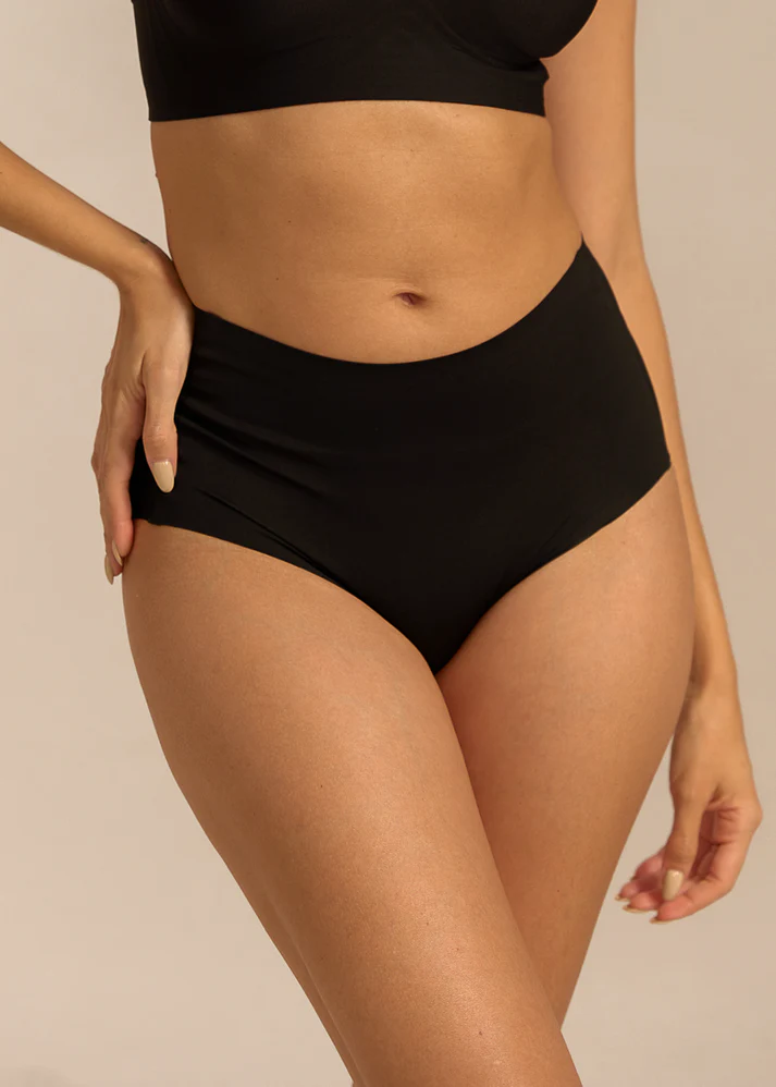 FemiFemme Invisible Highwaist Maxi Trusser - Sort
